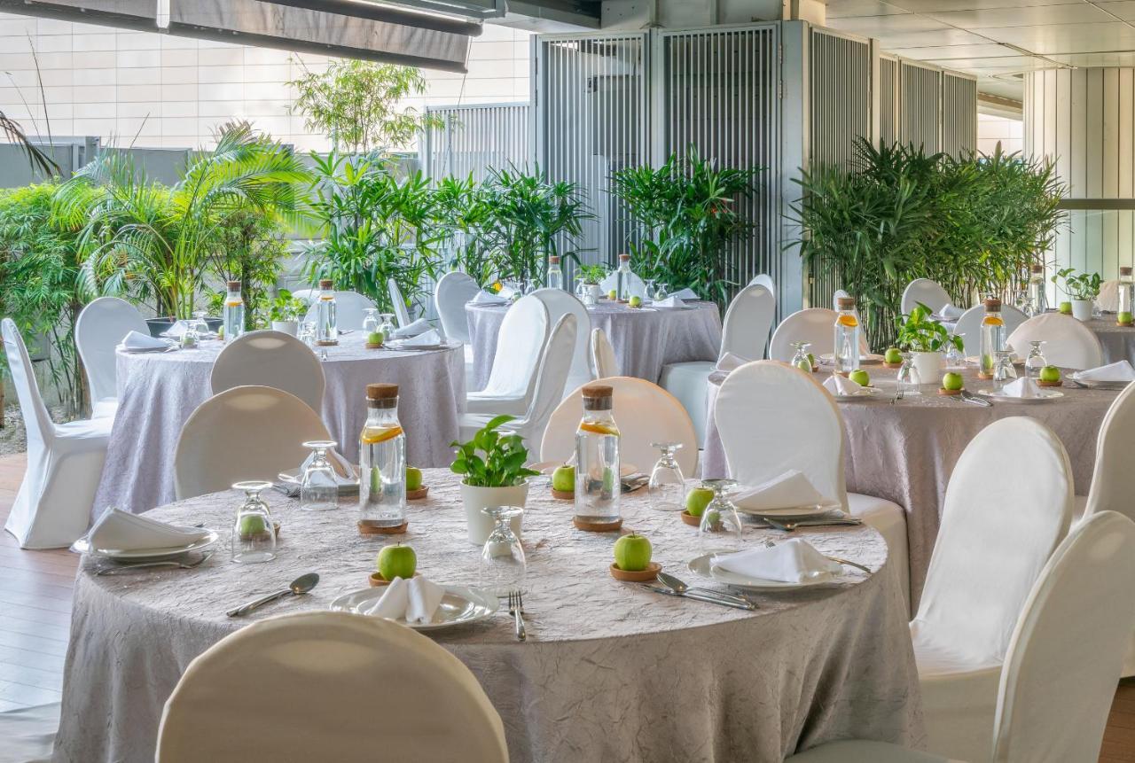 Oasia Hotel Novena, Singapore By Far East Hospitality Экстерьер фото