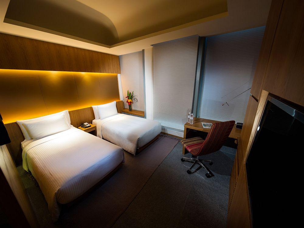 Oasia Hotel Novena, Singapore By Far East Hospitality Экстерьер фото