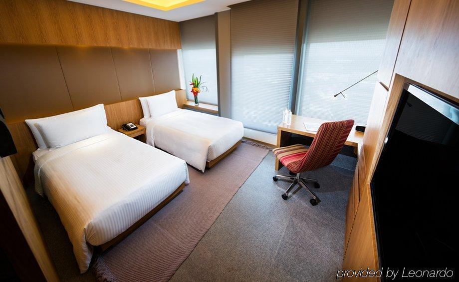 Oasia Hotel Novena, Singapore By Far East Hospitality Экстерьер фото